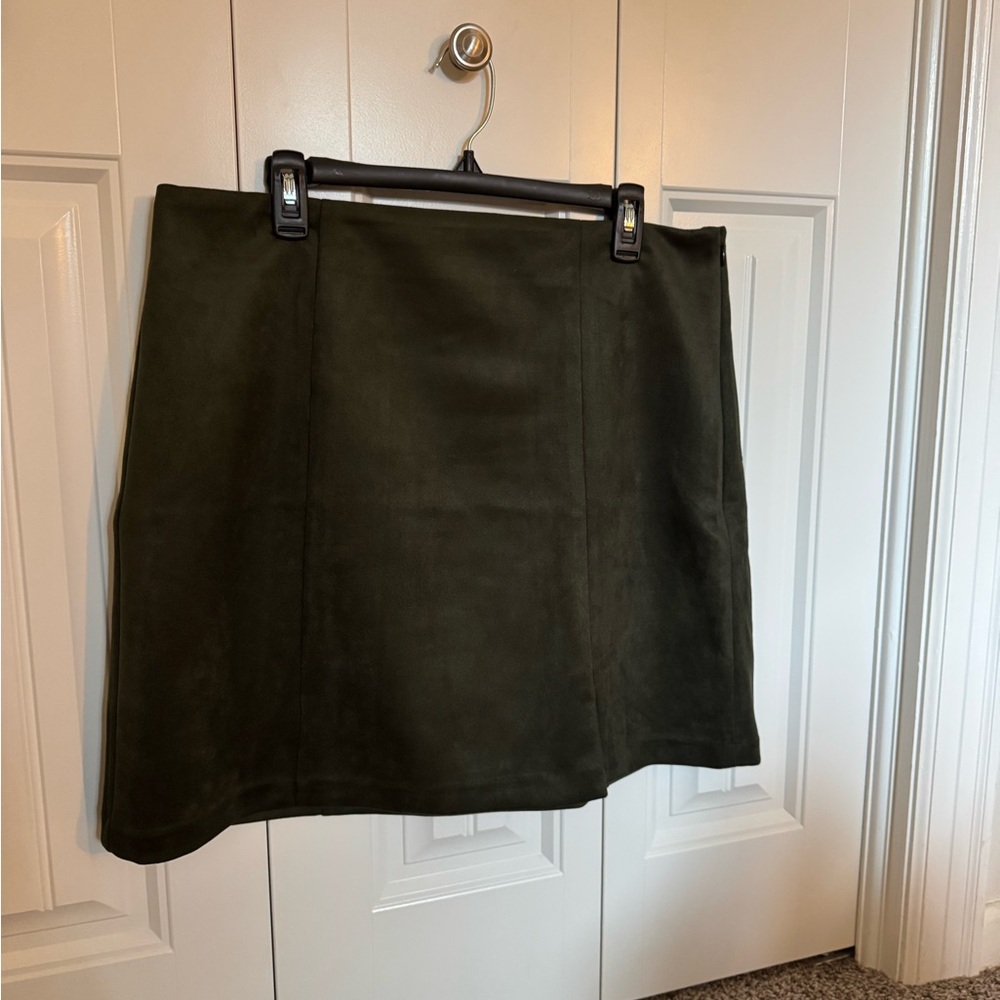 LOFT Dark Green A-Line Skirt